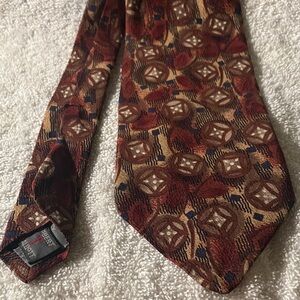 Luxurious Brown Geometric Men's Tie